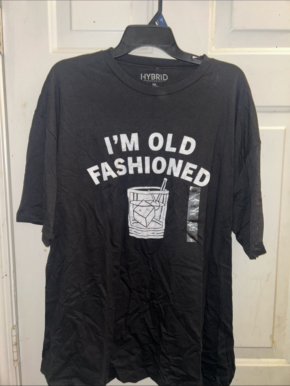 Hybrid & company Black Short-Sleeve 'I'M OLD FASHIONED' Graphic Tee